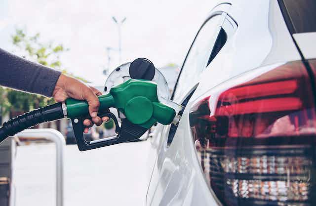 Gov't announces reduction in fuel prices
